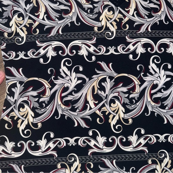 White House Black Market Black and White Ornate Tunic - Picture 5 of 7